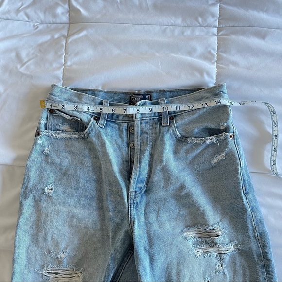 Long Distressed Jean Shorts Abercrombie and Fitch - Picture 7 of 8